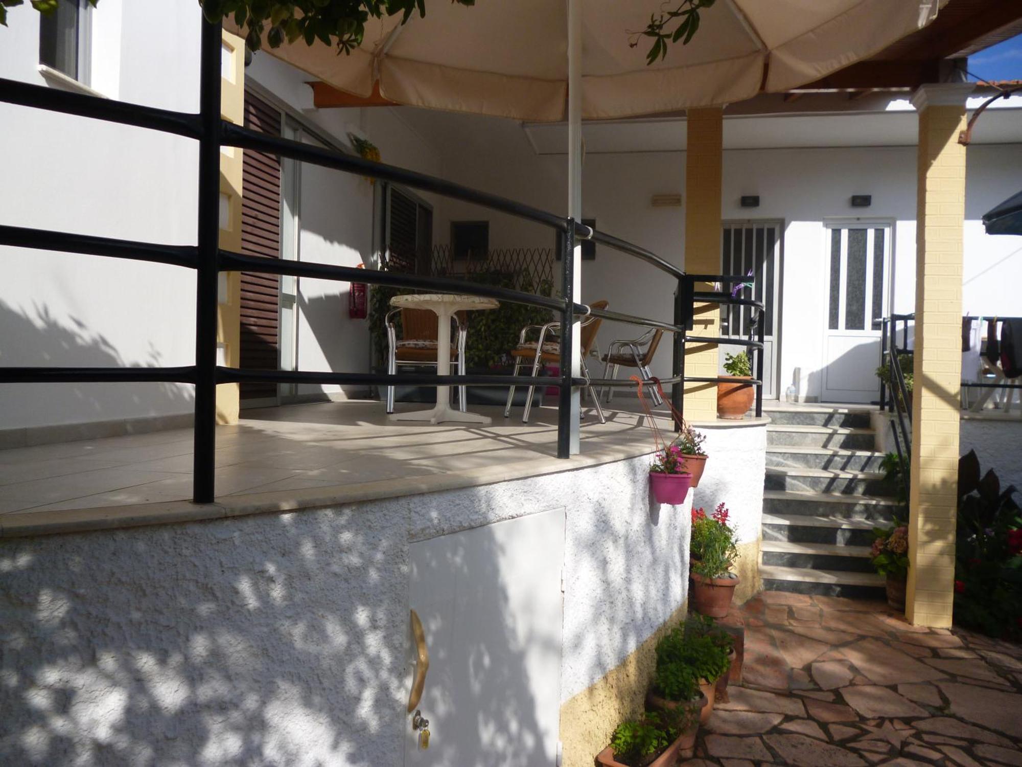 Kostas Apartments & Studios Agios Georgios Pagon Extérieur photo