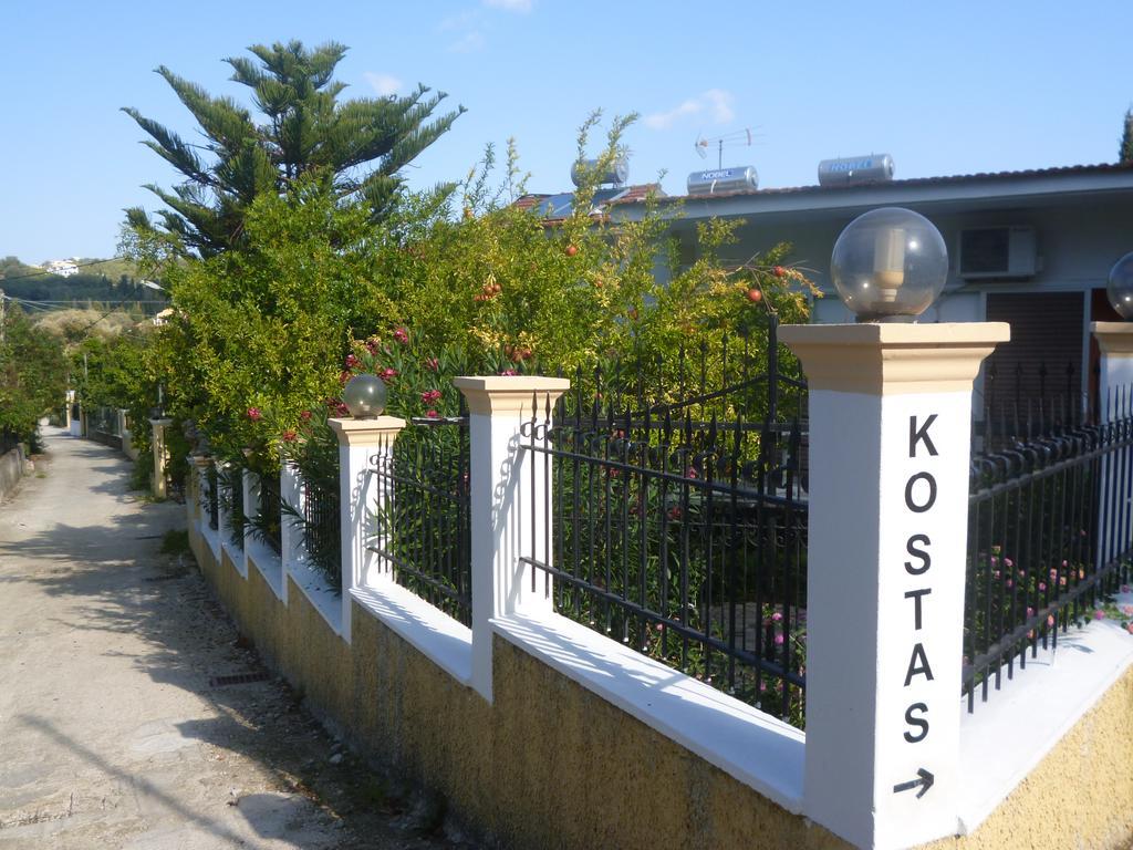 Kostas Apartments & Studios Agios Georgios Pagon Extérieur photo