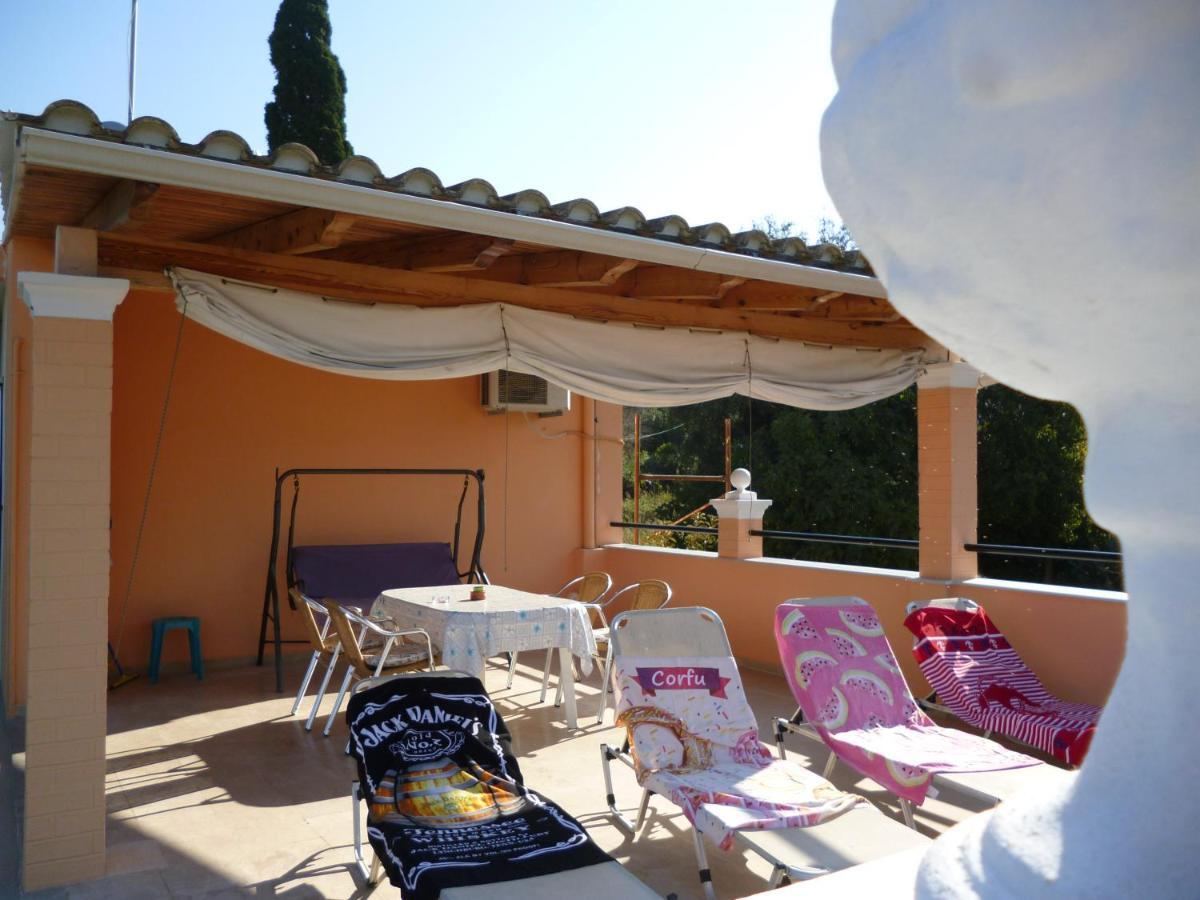 Kostas Apartments & Studios Agios Georgios Pagon Extérieur photo